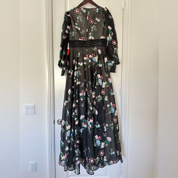 Mac Duggal | 79361 Embroidered Bishop Sleeve V Neck Flowy Gown Size 12 NEW - Picture 8 of 13